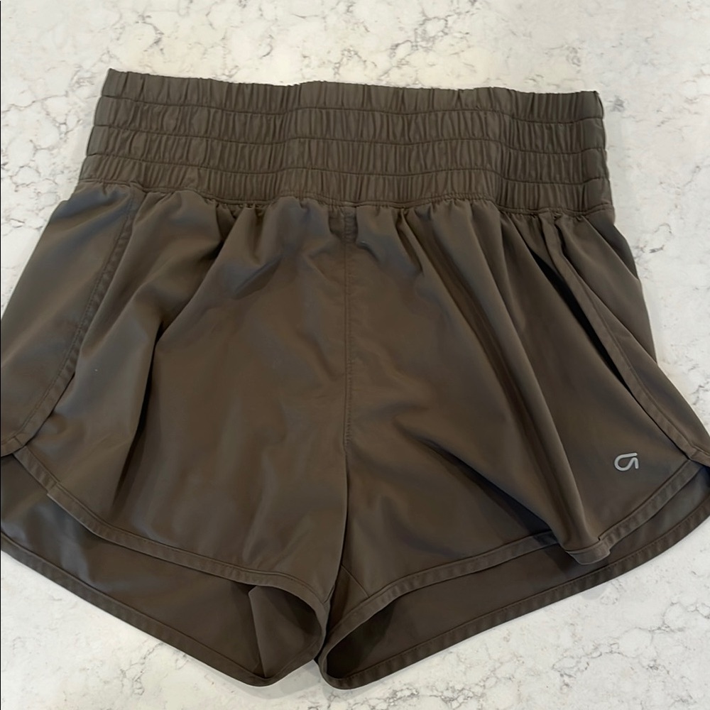 Gap fit high rise running shorts